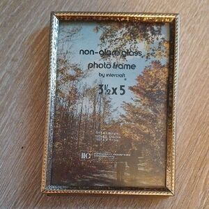 Vintage 60's Intercraft Photo Frame Gold Tone Metal Decor Easel MCM - 3.5 x 5